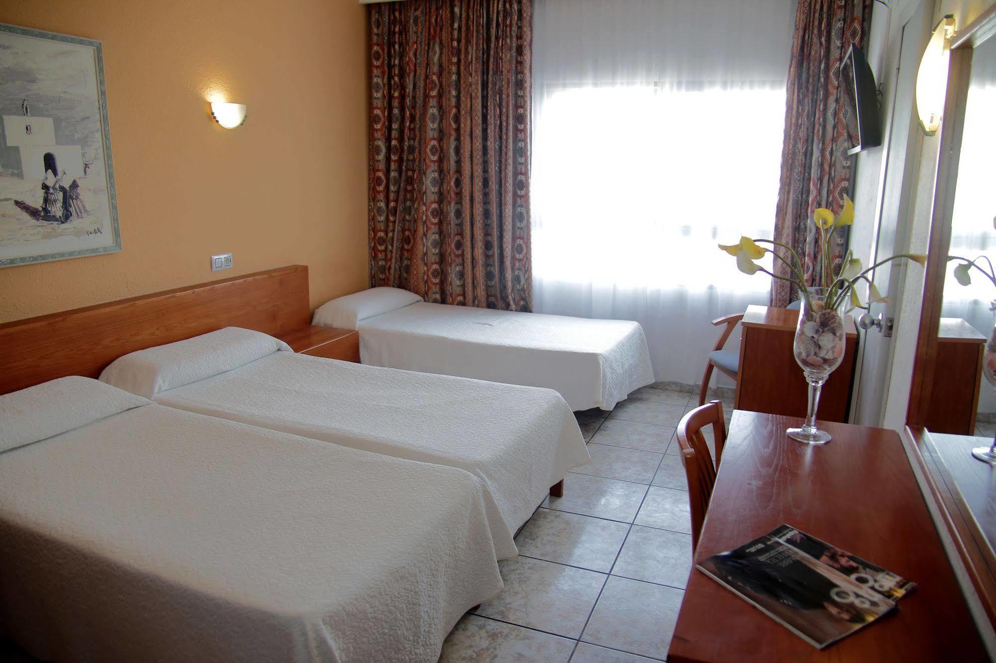 Hotel Tropical San Antonio  Kültér fotó