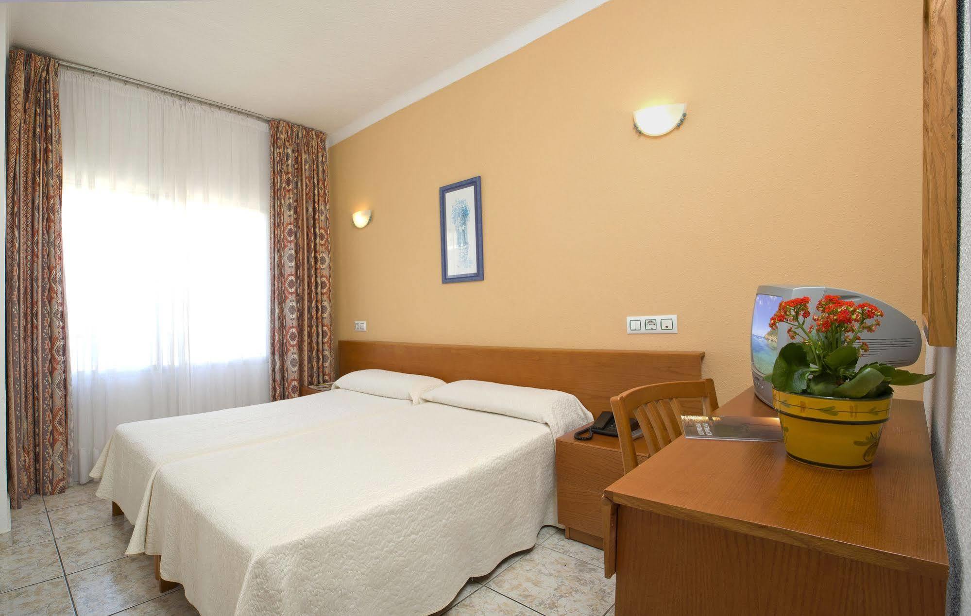 Hotel Tropical San Antonio  Kültér fotó